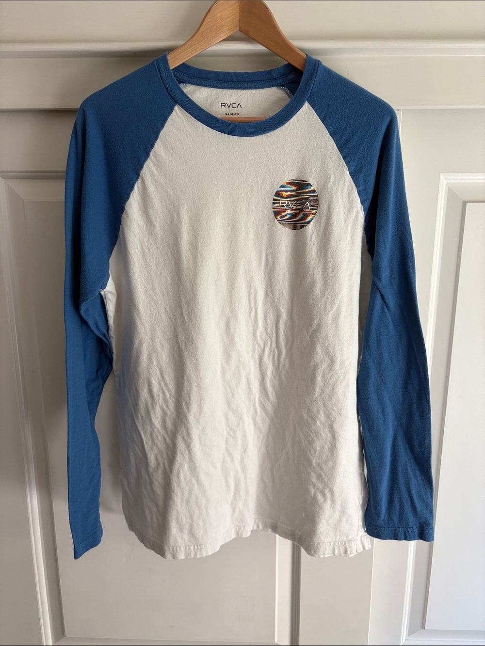 RVCA White and Blue Raglan Crew with Multicolor Chest Emblem